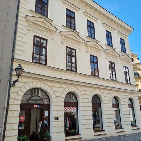 Velky Byt 3+Kk Klicperova, 2 Loznice Hradec Králové Dış mekan fotoğraf